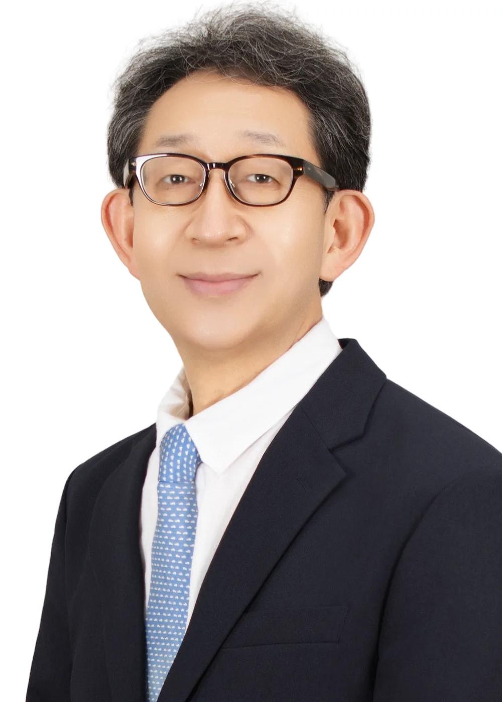 강신일