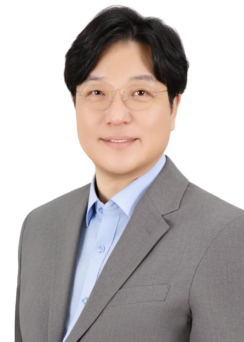 Hyo Il Jung